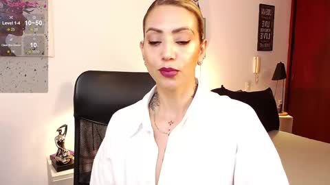 Snapshot of antoniavillamizar chatting on 03.01.25 Anto online show from 03.01.25