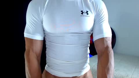 Instagram miguelangel1802  online show from 09.17.25