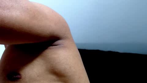 Instagram miguelangel1802  online show from 01.14.26