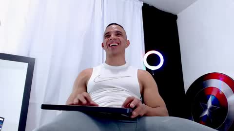 Snapshot of antonywebb94 chatting on 05.08.26 Instagram miguelangel1802 online show from 05.08.26