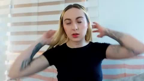 Antonia online show from 07.17.26