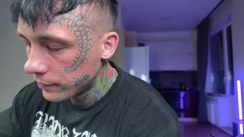 Tom online show from 04.08.26