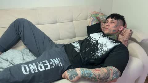 Tom online show from 04.09.26