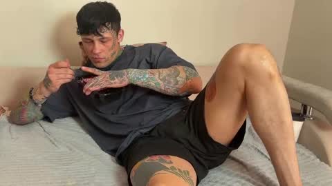 Tom online show from 05.10.26