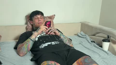 Tom online show from 05.11.26