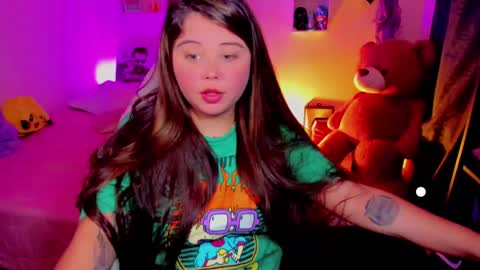   Independent model  online show from 03.03.25