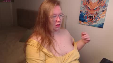 Snapshot of anya_muna chatting on 12.26.24 Anya Muna online show from 12.26.24