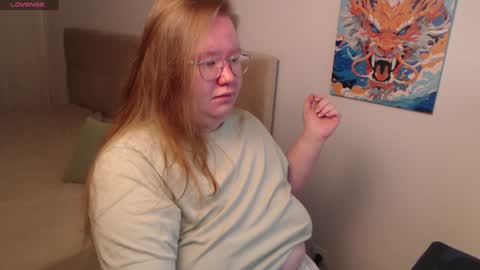 Snapshot of anya_muna chatting on 12.29.24 Anya Muna online show from 12.29.24