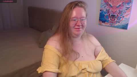 Snapshot of anya_muna chatting on 10.07.25 Anya Muna online show from 10.07.25