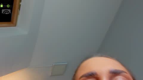 Anya online show from 11.08.25