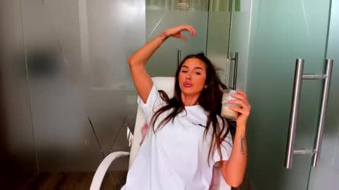 Anya online show from 04.30.26