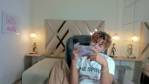 anyelotwink online show from 03.24.26