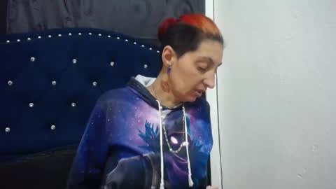 Snapshot of anyu_1306 chatting on 12.16.24 anyu online show from 12.16.24