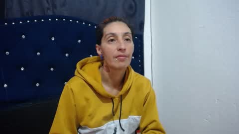 Snapshot of anyu_1306 chatting on 12.21.24 anyu online show from 12.21.24