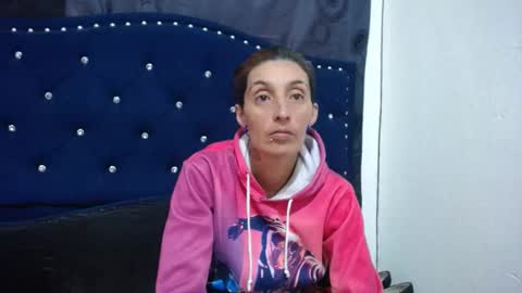 Snapshot of anyu_1306 chatting on 03.08.25 anyu online show from 03.08.25