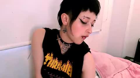 Snapshot of aoi_dandelion chatting on 12.01.24 aoi_dandelion online show from 12.01.24