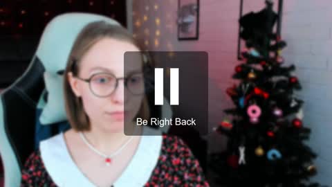 Snapshot of aphexqueen chatting on 12.20.24 APHEX QUEEN online show from 12.20.24