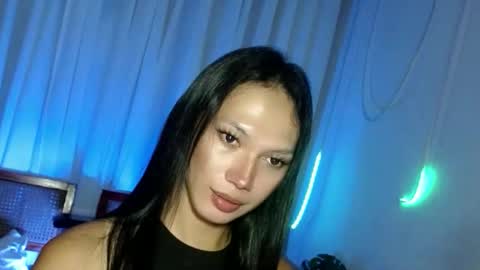 Snapshot of aphr0dite_x chatting on 03.18.26 Roman Goddess online show from 03.18.26