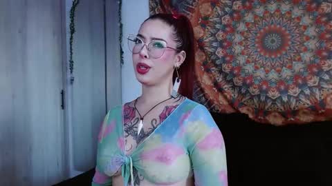 Snapshot of aphrodite__bloom chatting on 09.15.25 aphrodite__bloom online show from 09.15.25