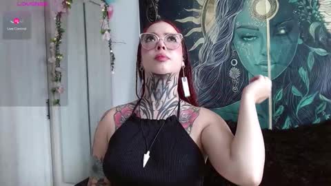 Snapshot of aphrodite__bloom chatting on 11.19.25 aphrodite__bloom online show from 11.19.25