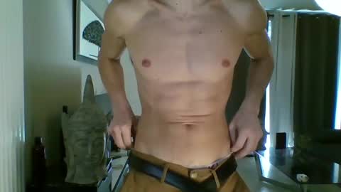 Snapshot of apollonfitx_69 chatting on 03.12.25 apollonfitx_69 online show from 03.12.25