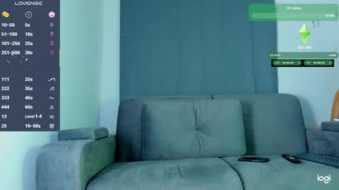 Snapshot of apolo_strange chatting on 09.24.25 apolo_strange online show from 09.24.25