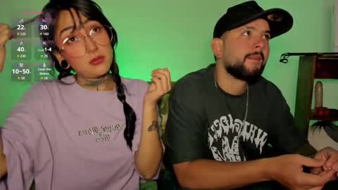 Snapshot of apolorising_ chatting on 10.30.25 Lola Apolo online show from 10.30.25