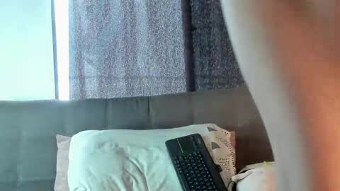 Snapshot of apolostrong chatting on 05.11.26 Apolo-strong online show from 05.11.26