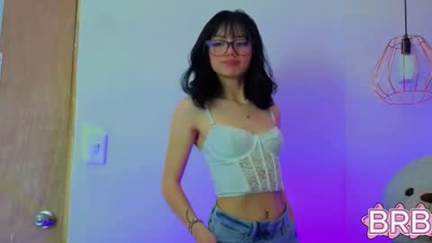 Snapshot of april_bennett chatting on 03.20.26 online show from 03.20.26