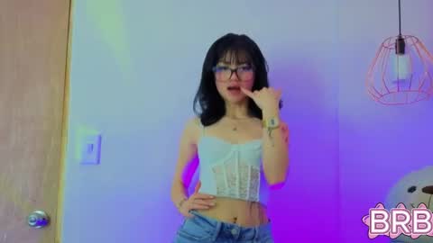 Snapshot of april_bennett chatting on 04.17.26 online show from 04.17.26