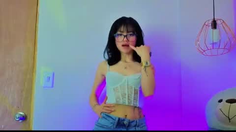 Snapshot of april_bennett chatting on 06.27.26 online show from 06.27.26