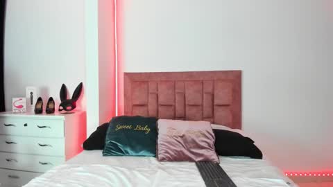 april collinsxx online show from 02.19.26