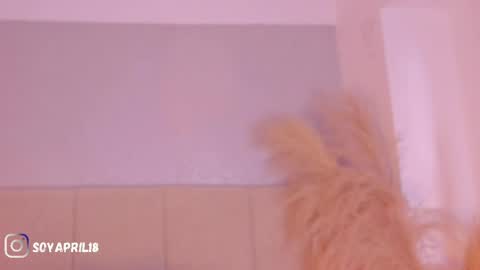 Snapshot of april_ebony18_ chatting on 04.11.26 April online show from 04.11.26