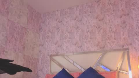 Isabella online show from 04.07.26