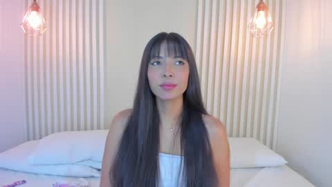 Snapshot of aprilalen chatting on 01.04.25 April online show from 01.04.25