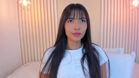 Snapshot of aprilalen chatting on 01.10.25 April online show from 01.10.25