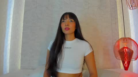 Snapshot of aprilalen chatting on 01.26.25 April online show from 01.26.25
