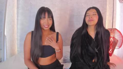 Snapshot of aprilalen chatting on 09.12.25 April online show from 09.12.25