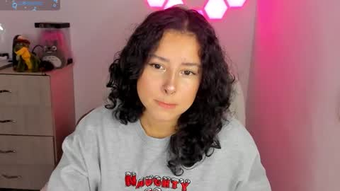 aqua emilly online show from 11.22.25