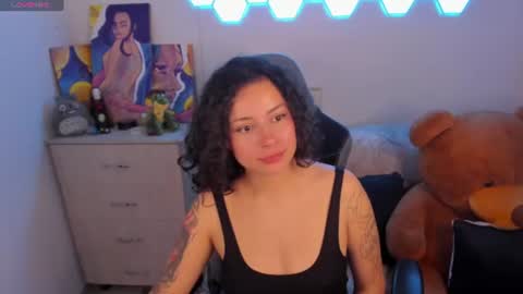Snapshot of aqua_emilly chatting on 06.11.26 aqua emilly online show from 06.11.26