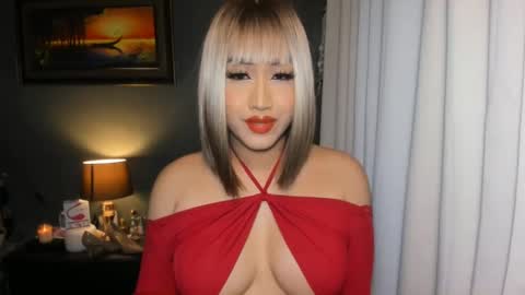 Snapshot of aqueenofcumxx chatting on 01.26.25 Alicia online show from 01.26.25