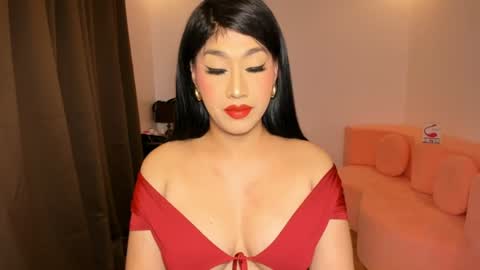 Snapshot of aqueenofcumxx chatting on 06.27.26 Alicia online show from 06.27.26