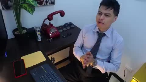 aquilestaylor online show from 07.08.26