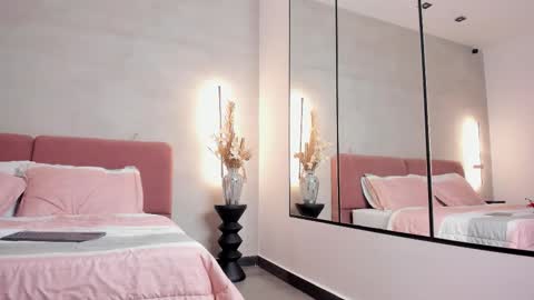  Ara Ferrer  online show from 03.07.26