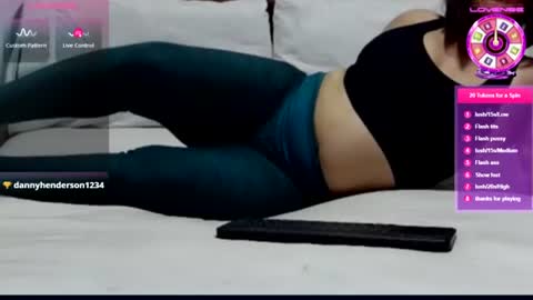 Arab Catwoman online show from 07.29.26