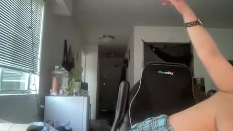 Snapshot of arabbustybeauty chatting on 02.11.26 BustyPrincessLeila online show from 02.11.26