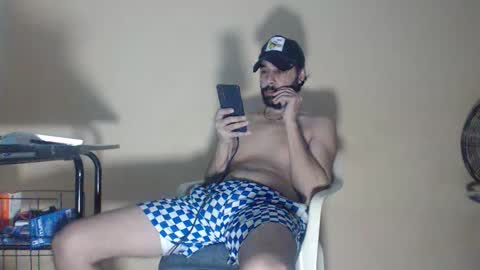 Snapshot of arabebigcock chatting on 11.20.25 ARABE online show from 11.20.25