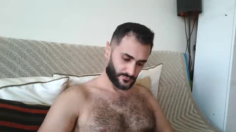 Snapshot of arabhairy90 chatting on 12.24.24 hairycub online show from 12.24.24