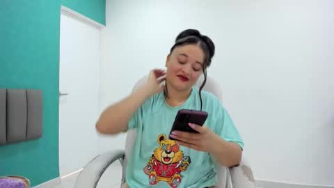 Snapshot of aradia_kiss chatting on 10.22.25 aradia_kiss online show from 10.22.25