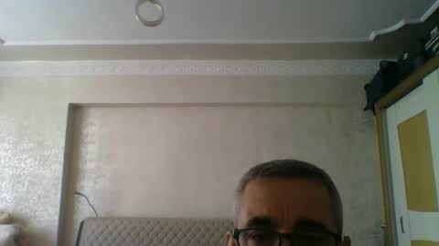 Snapshot of arammiran13 chatting on 04.17.26 arammiran13 online show from 04.17.26